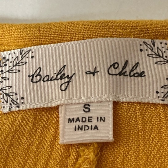 Bailey & Chloe Embroidered Fringe Sz Sm - Picture 5 of 5